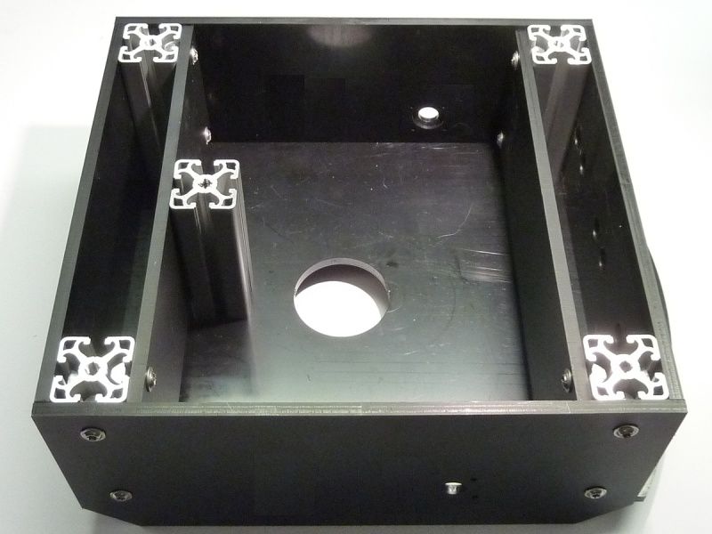 Datei:Ardumower chassis box.jpg