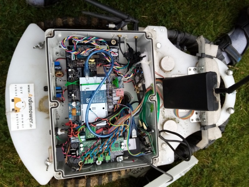 Datei:Ardumower reverse electronics.jpg