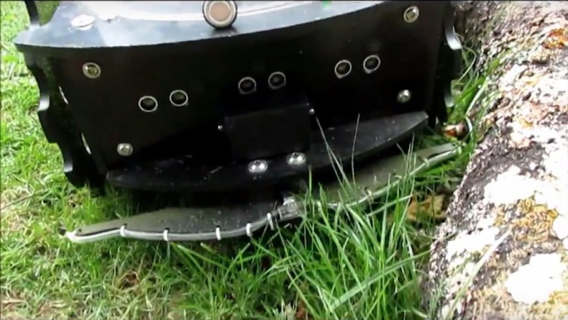 Datei:Ardumower bumperduino outdoor.jpg