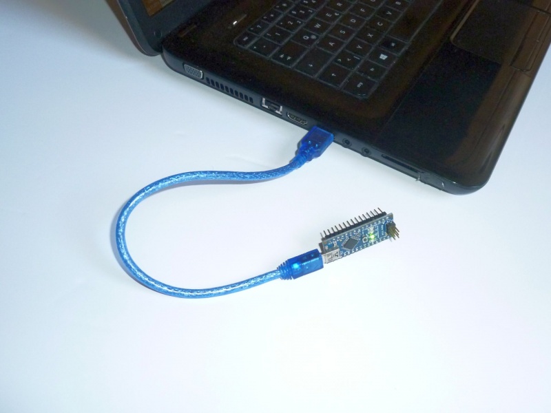 Datei:Arduino nano usb connected.jpg