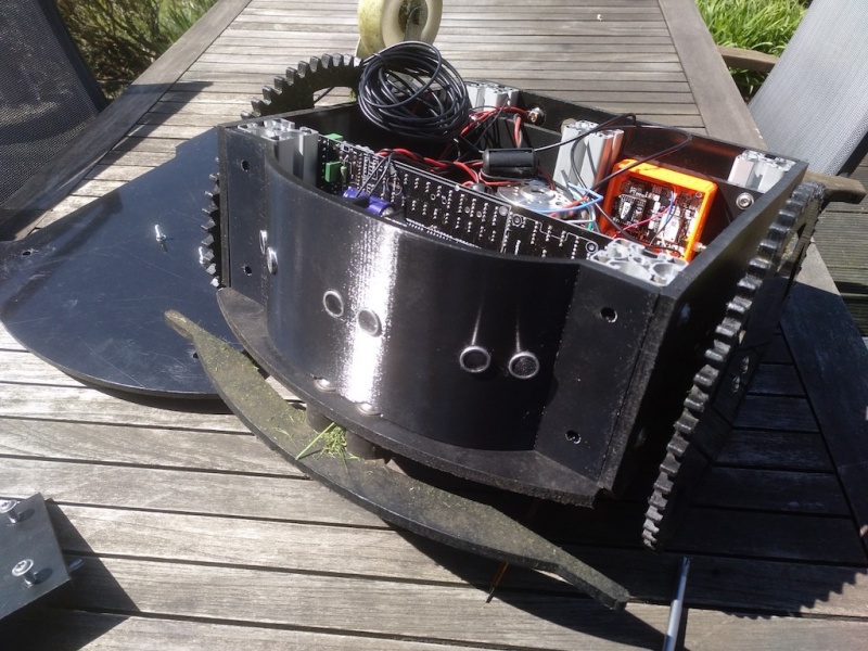 Datei:Front panel imu.jpg