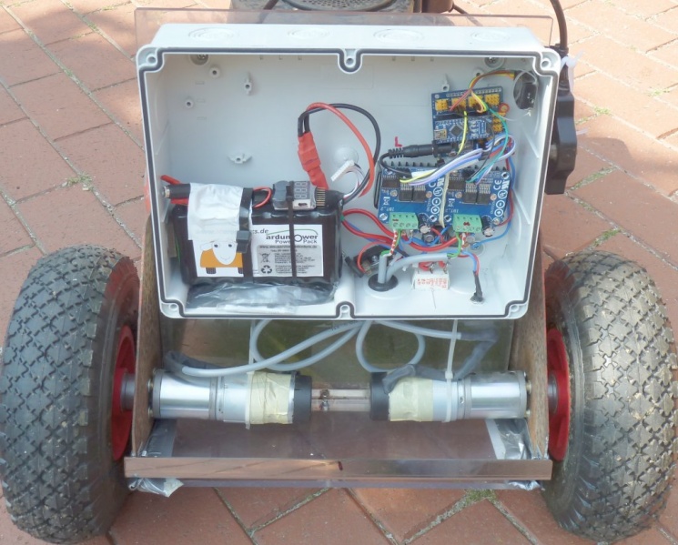 Datei:Ardumower gasoline2.jpg