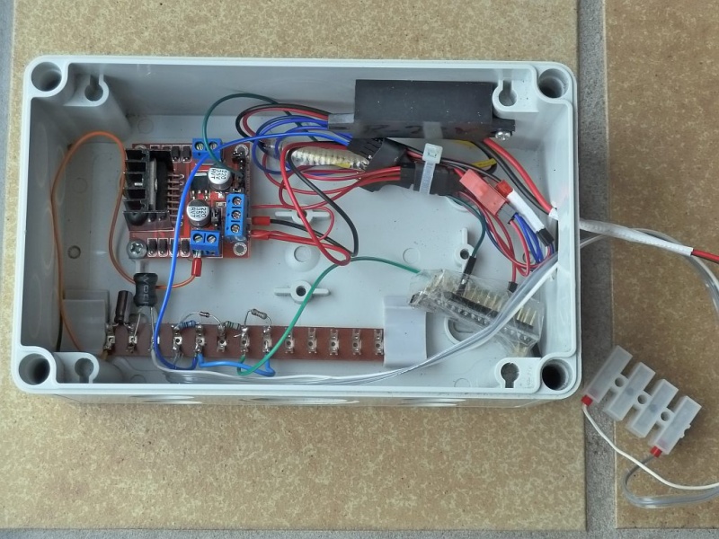 Datei:Arduino perimeter sender photo.jpg